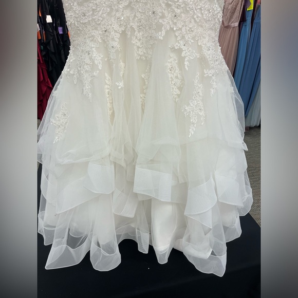 Mori Lee Mermaid Bridal Style 8118 - Picture 3 of 10